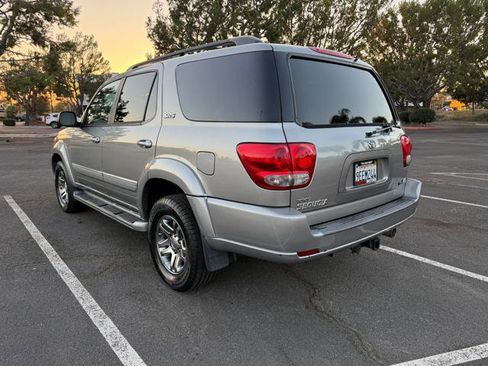 Used 2006 Toyota Sequoia SR5 image 5