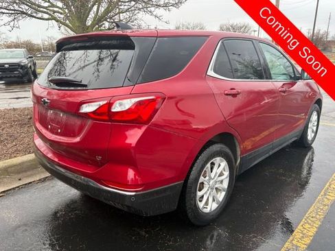 Used 2020 Chevrolet Equinox LT w/ Driver Convenience Package image 5