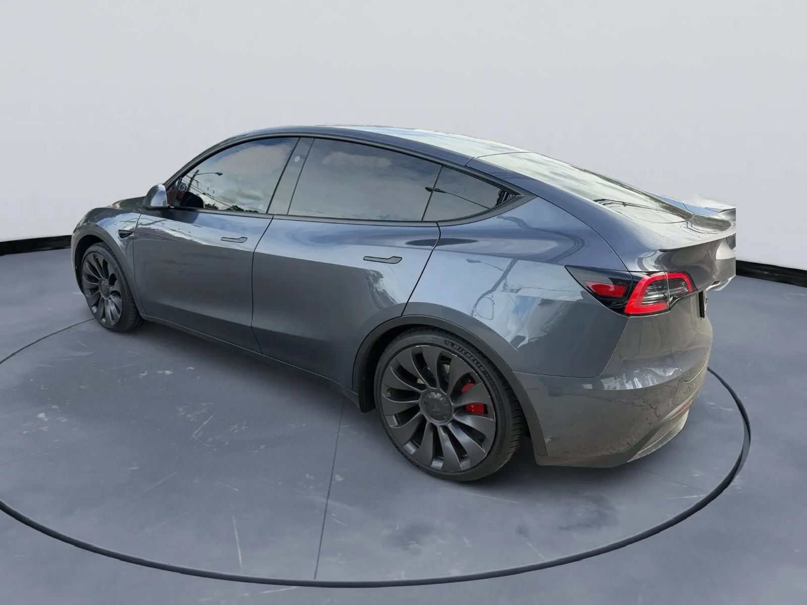Used 2023 Tesla Model Y Performance AWD/4WD image 3