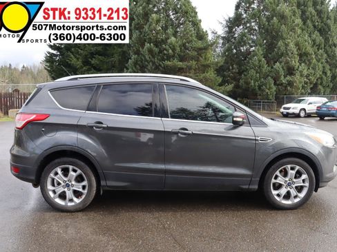 Used 2016 Ford Escape Titanium image 9