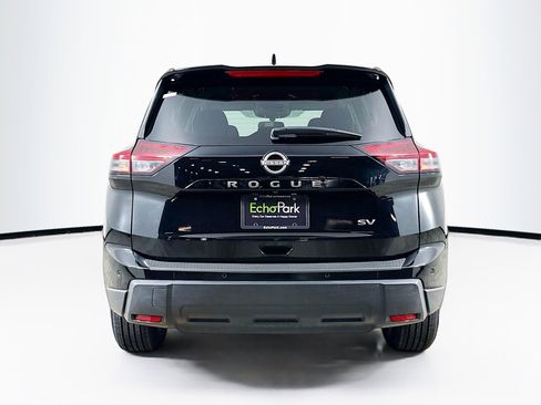 Used 2024 Nissan Rogue SV image 7
