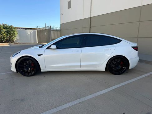 Used 2020 Tesla Model 3 Standard Range Plus RWD image 8