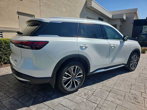 Certified 2026 INFINITI QX60 Luxe w/ Cargo Package FWD image 3