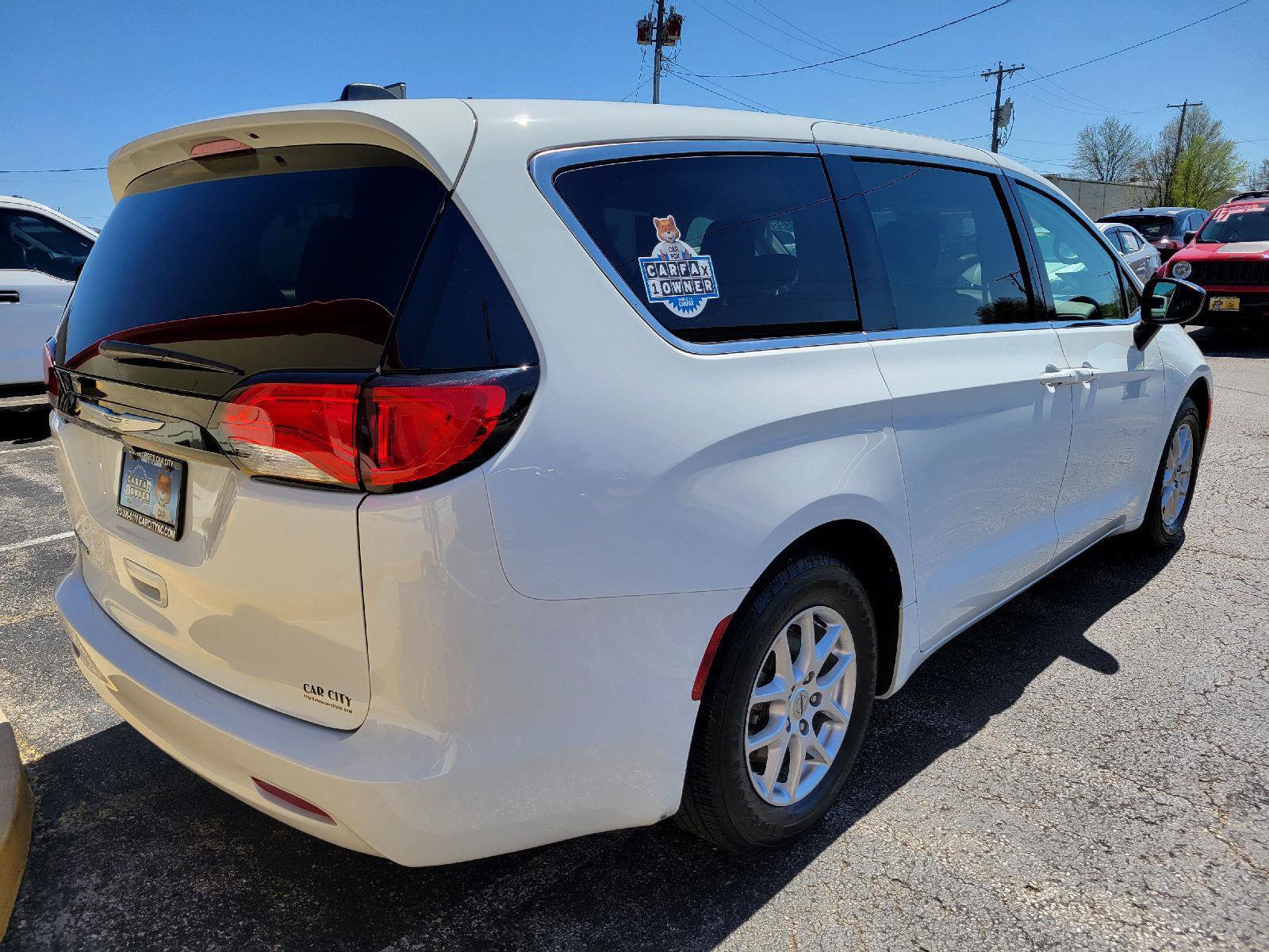 Used 2024 Chrysler Voyager LX FWD image 26
