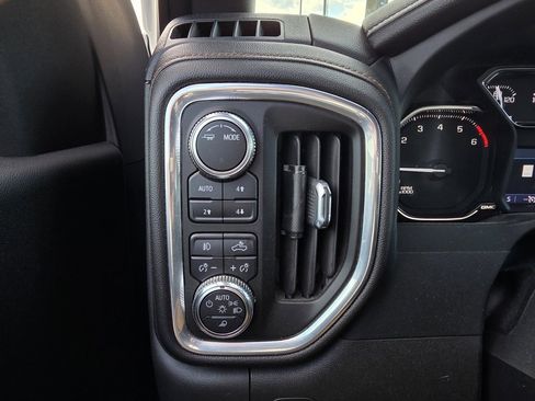 Used 2022 GMC Sierra 1500 AT4 w/ AT4 Preferred Package image 13