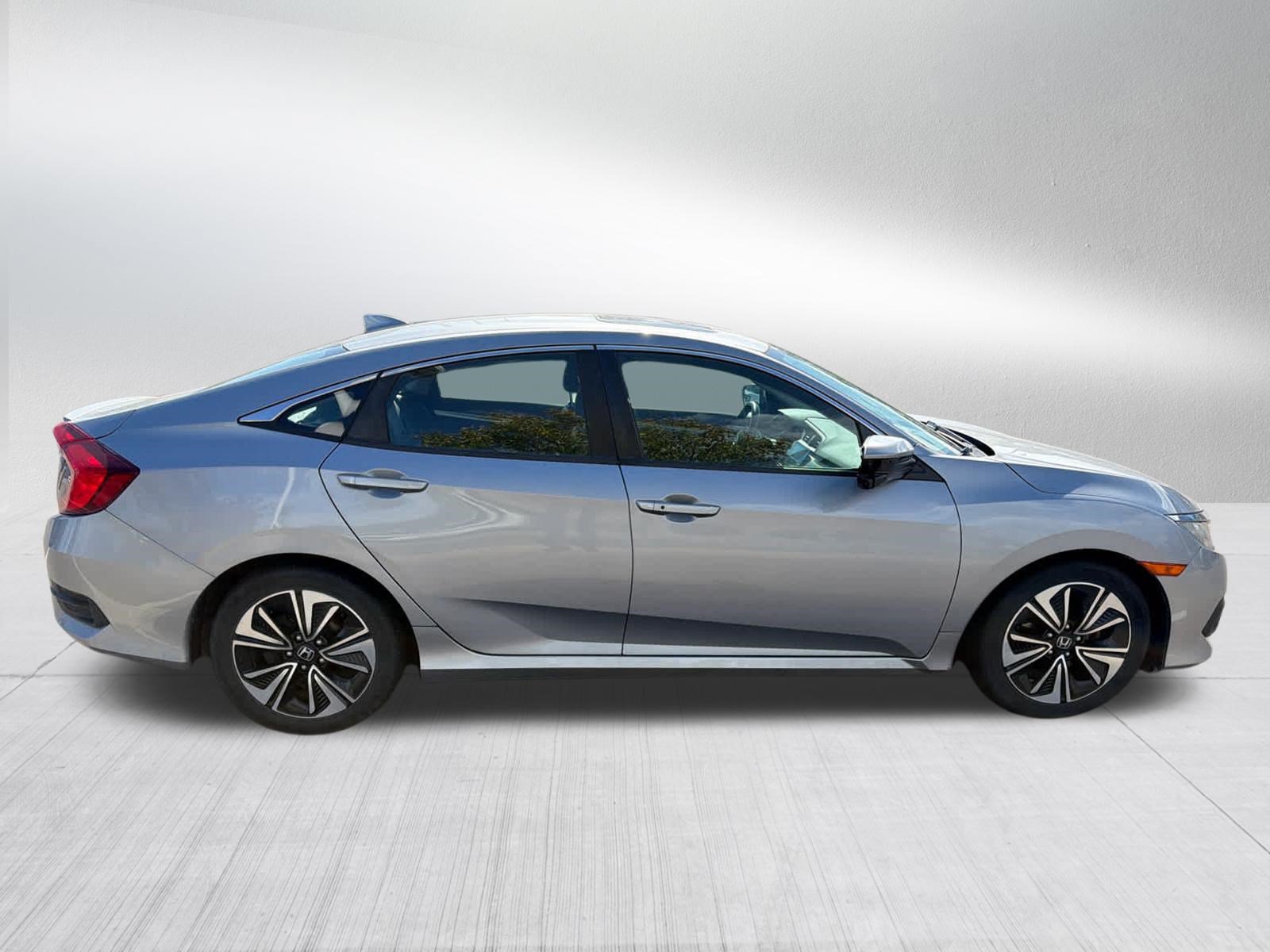 Used 2016 Honda Civic EX-L image 4