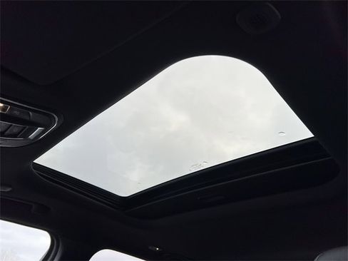 New 2025 Jeep Grand Cherokee Altitude image 6