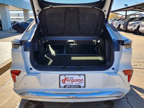 New 2026 Buick Envista Avenir image 48