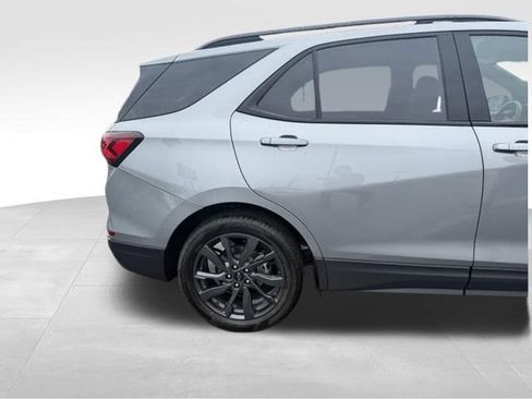 Certified 2023 Chevrolet Equinox RS w/ LPO, Floor Liner Package FWD image 4