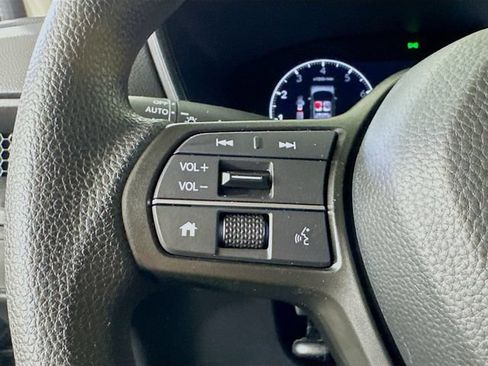 Used 2026 Honda CR-V LX image 9