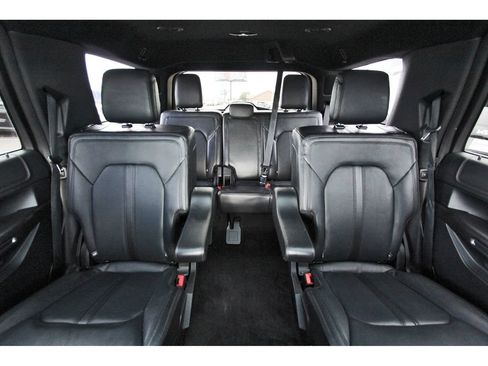 Used 2018 Ford Expedition Limited w/ Equipment Group 302A RWD image 13