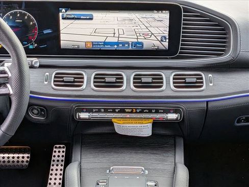 New 2026 Mercedes-Benz GLS 580 4MATIC image 11