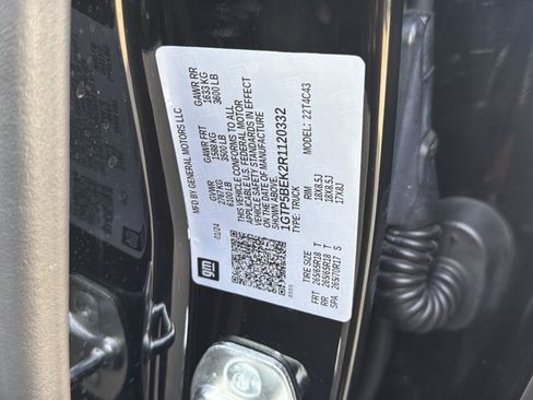 Used 2024 GMC Canyon Elevation w/ Convenience Package RWD image 29