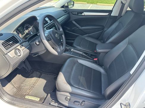 Used 2013 Volkswagen Passat 2.5 S FWD image 10