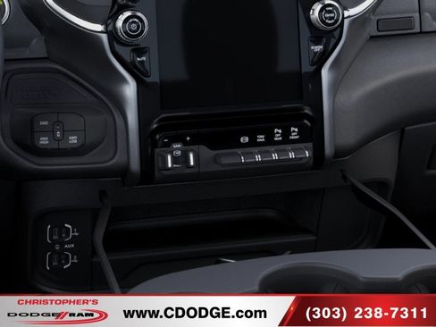 New 2026 RAM 2500 Laramie AWD/4WD image 24
