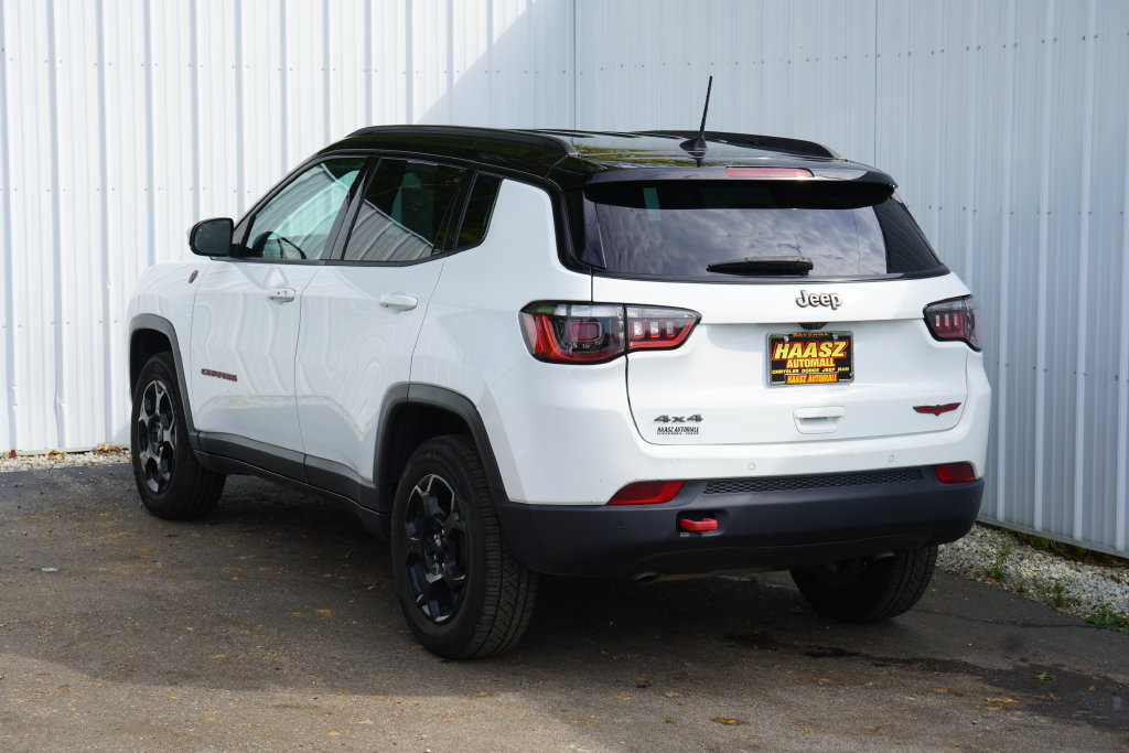 Used 2024 Jeep Compass Trailhawk AWD/4WD image 4