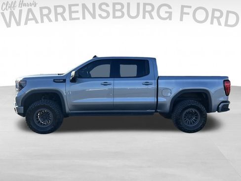 Used 2025 GMC Sierra 1500 Elevation image 4