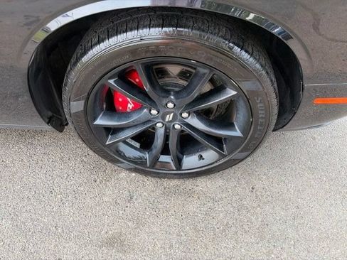 Used 2018 Dodge Challenger R/T Plus RWD image 39
