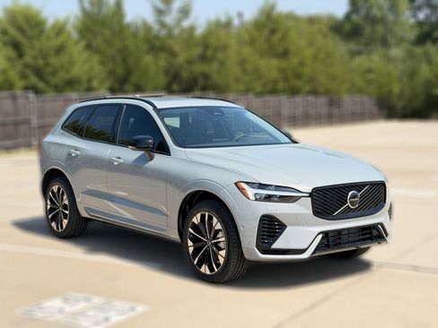 New 2026 Volvo XC60 T8 Plus w/ Protection Package Premier AWD/4WD image 4