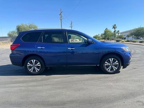 Used 2020 Nissan Pathfinder S AWD/4WD image 4