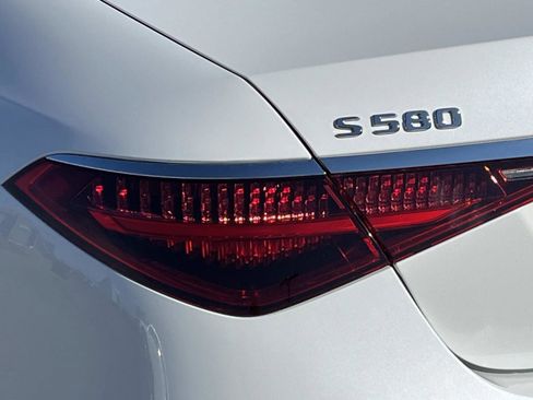 Certified 2025 Mercedes-Benz S 580 4MATIC Sedan image 9