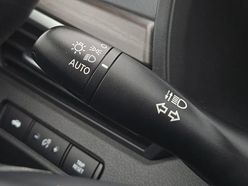 Used 2025 Nissan Altima 2.5 SV FWD image 26
