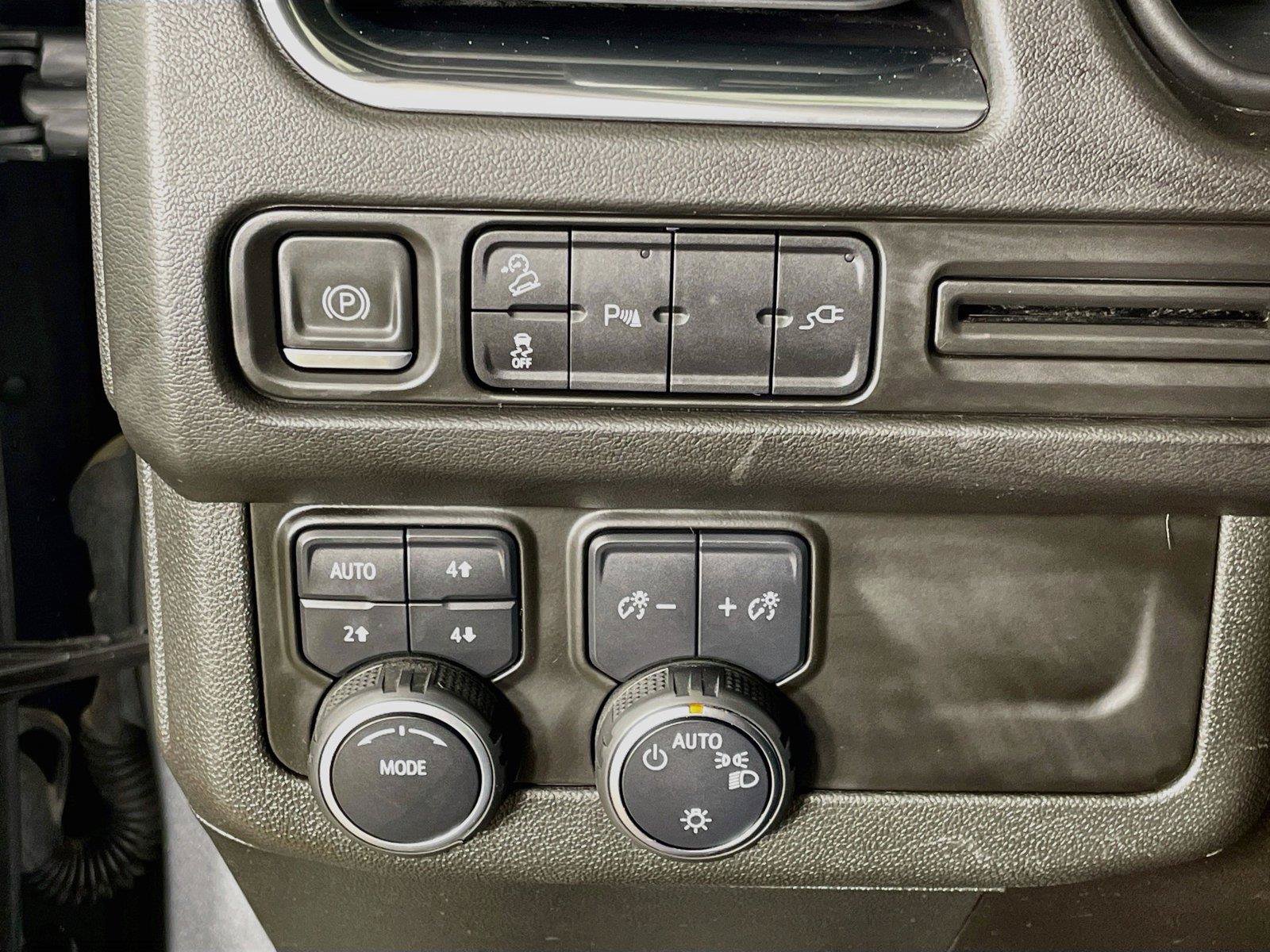 Used 2021 Chevrolet Tahoe Z71 AWD/4WD image 14
