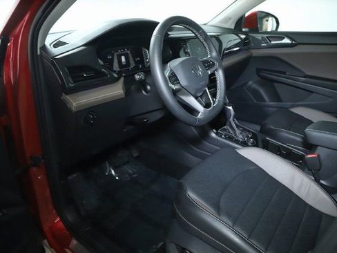 Used 2023 Volkswagen Taos SEL image 18