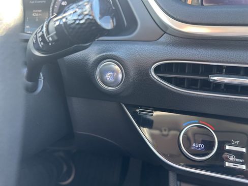 Used 2023 Hyundai Sonata SEL w/ Preferred Accessory Package image 10