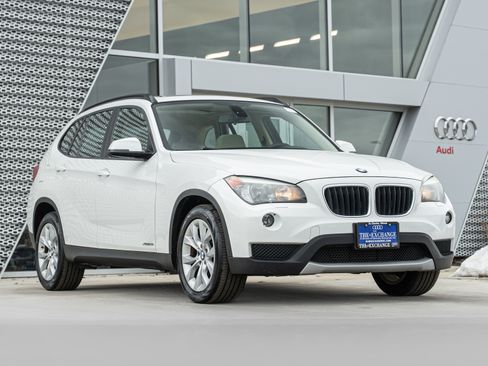 Used 2014 BMW X1 xDrive28i image 1
