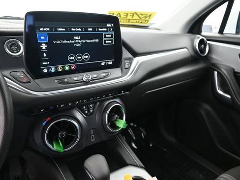 Used 2025 Chevrolet Blazer LT image 21