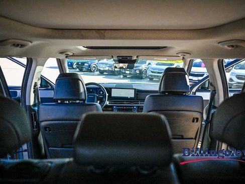 Used 2019 Honda CR-V Touring image 16