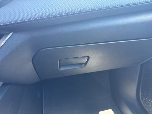 Used 2026 Chevrolet Equinox LT AWD/4WD image 34