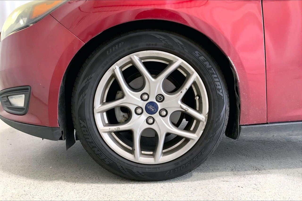 Used 2015 Ford Focus SE w/ Equipment Group 201A FWD image 6