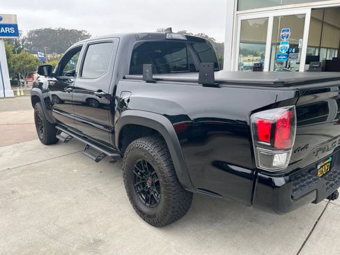 Used 2020 Toyota Tacoma TRD Pro AWD/4WD image 5