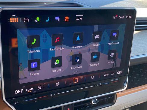 Certified 2025 Volkswagen ID. Buzz 1st Edition image 8