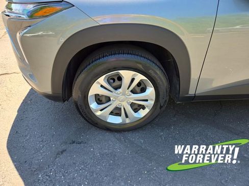 Used 2024 Chevrolet Trax LS FWD image 18