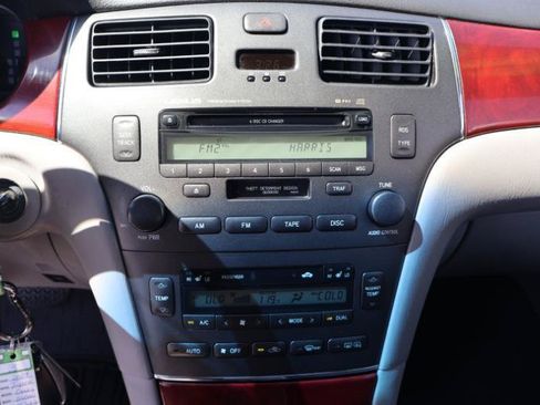 Used 2003 Lexus ES 330 FWD image 18