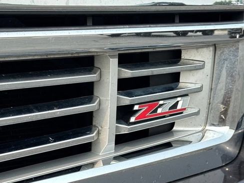 Used 2015 Chevrolet Silverado 1500 LTZ Z71 w/ LTZ Plus Package AWD/4WD image 32
