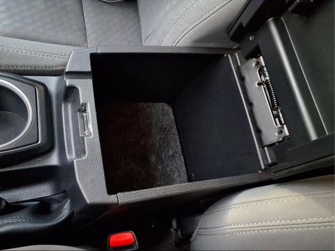 Used 2022 Toyota Tacoma SR5 image 10