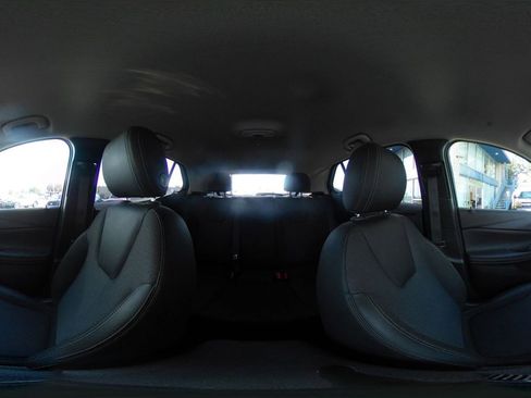 Used 2025 Buick Encore GX Preferred image 40