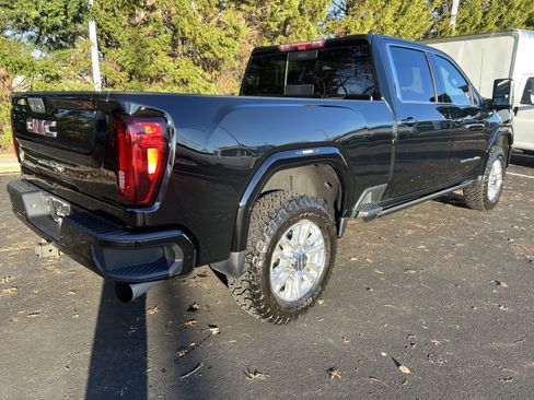 Used 2023 GMC Sierra 2500 Denali w/ Denali Ultimate Package image 10