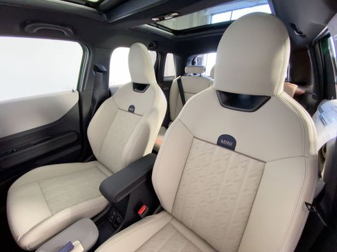 New 2026 MINI Cooper S image 19