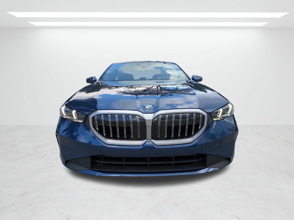 New 2027 BMW 530i xDrive w/ Premium Package AWD/4WD image 9