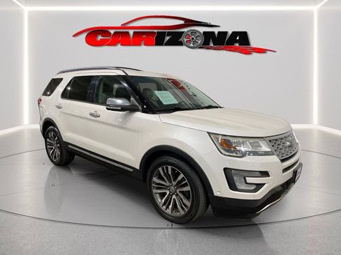 Used 2016 Ford Explorer Platinum image 2
