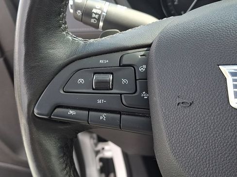 Used 2019 Cadillac XT4 Premium Luxury AWD/4WD image 6