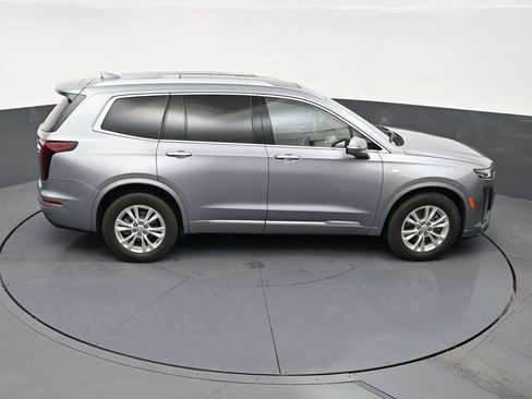 Used 2024 Cadillac XT6 Luxury FWD image 17