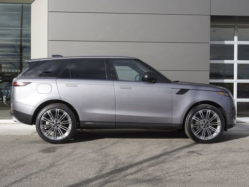 New 2025 Land Rover Range Rover Sport SE image 7