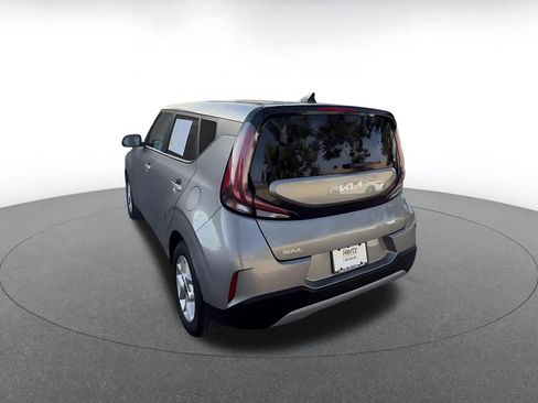 Used 2025 Kia Soul LX w/ LX Technology Package image 11
