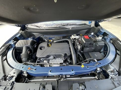 Certified 2025 Chevrolet Equinox LT w/ Safety and Technology Package FWD image 30